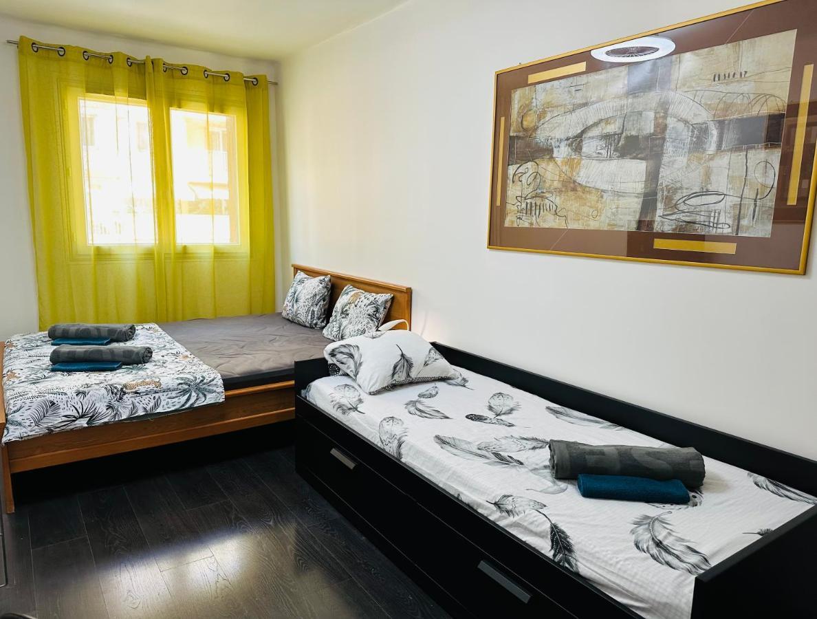 The Nice - 3 Rooms, 3Air Cond, 3Tv, 3Fans, 2 Wc, Wifi Everywhere 5Min Aeroport, Train, Beach, 1Min Tram, 15 Min Centre, Port, Parking Possible المظهر الخارجي الصورة