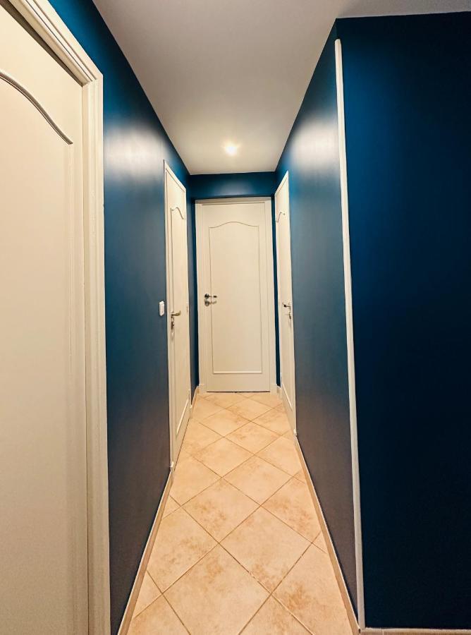 The Nice - 3 Rooms, 3Air Cond, 3Tv, 3Fans, 2 Wc, Wifi Everywhere 5Min Aeroport, Train, Beach, 1Min Tram, 15 Min Centre, Port, Parking Possible المظهر الخارجي الصورة