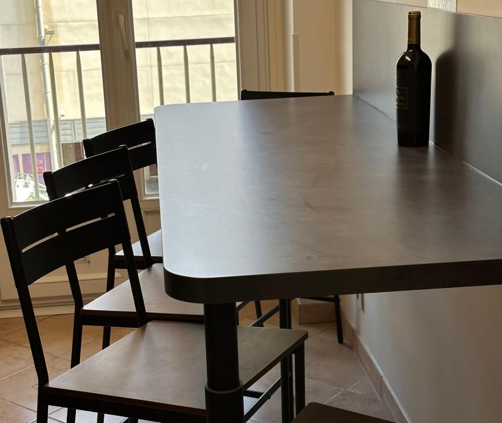 The Nice - 3 Rooms, 3Air Cond, 3Tv, 3Fans, 2 Wc, Wifi Everywhere 5Min Aeroport, Train, Beach, 1Min Tram, 15 Min Centre, Port, Parking Possible المظهر الخارجي الصورة
