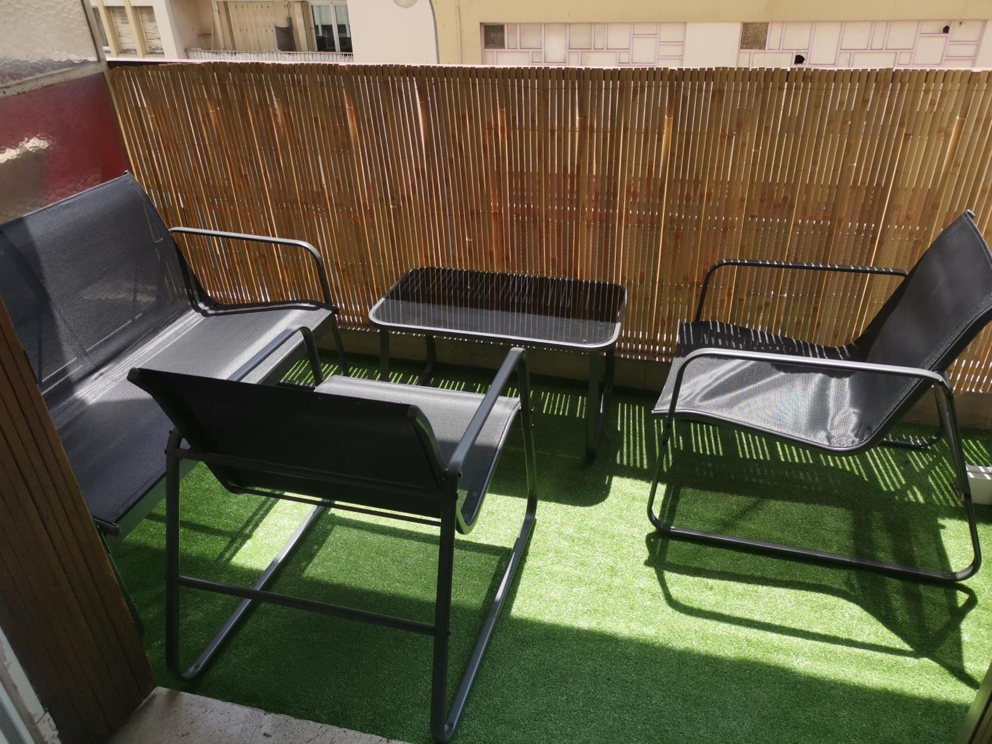 The Nice - 3 Rooms, 3Air Cond, 3Tv, 3Fans, 2 Wc, Wifi Everywhere 5Min Aeroport, Train, Beach, 1Min Tram, 15 Min Centre, Port, Parking Possible المظهر الخارجي الصورة