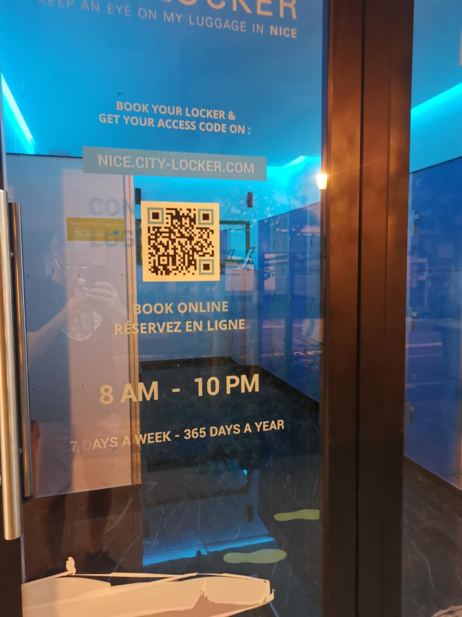 The Nice - 3 Rooms, 3Air Cond, 3Tv, 3Fans, 2 Wc, Wifi Everywhere 5Min Aeroport, Train, Beach, 1Min Tram, 15 Min Centre, Port, Parking Possible المظهر الخارجي الصورة